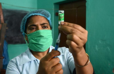 Assam to vaccinate three lakh people daily from Monday