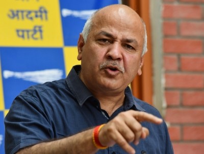 Sisodia blasts Delhi LG for ordering enquiry in old complaint