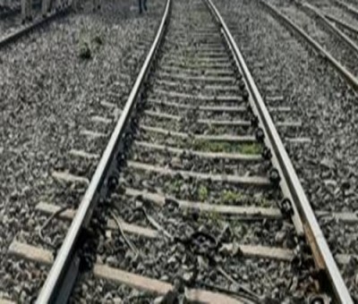 TN youth, who stabbed school girl for spurning love, found dead on railway track