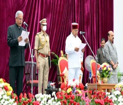 Justice BS Patil takes oath as K'taka Lokayukta