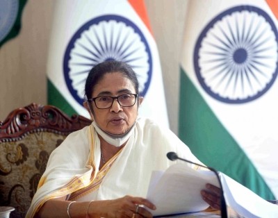 Maha crisis is BJP's ploy to get numbers for Prez poll: Mamata