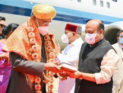 President arrives in Bengaluru on 2-day K'taka visit