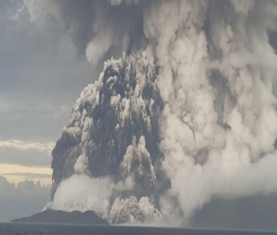 Philippines raises alert level of volcano