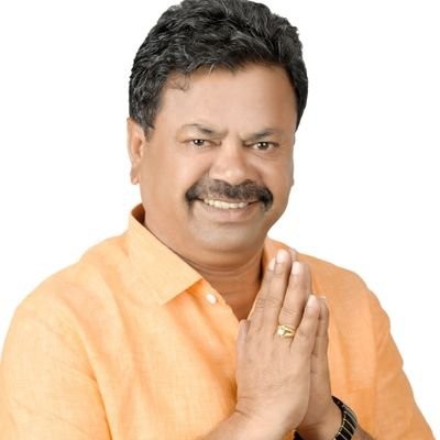 Sack arrogant ministers, demands K'taka BJP MLA Renukacharya