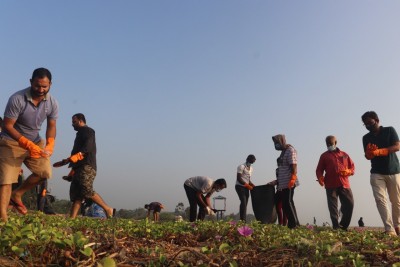 Eco warriors of UoH, PU join hands for Puducherry beach clean-up drive