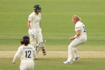 Women's Ashes Test: Knight, Brunt lead England fightback before rain forces stumps