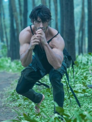 Vidyut Jammwal makes donation for future of Kalaripayattu