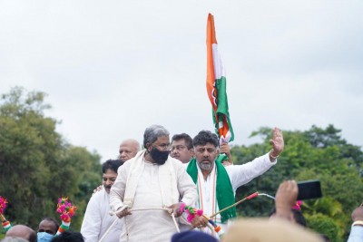 Mekedatu Padayatra: FIR lodged against Shivakumar, Siddaramaiah