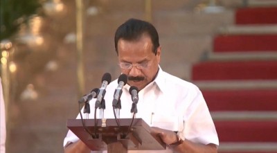 Sadananda Gowda flays six K'taka ministers for seeking restraining order