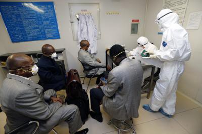 Ebola infects 28 people, kills 11 in Guinea, DRC