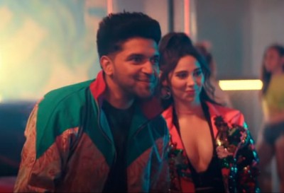 Guru Randhawa and Zahrah Khan reunite with 'Tera Saath Ho'