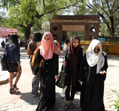 Hijab ban: Muslim women denounce K'taka HC verdict