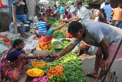 Vegetable prices soar in Chennai ahead of total lockdown