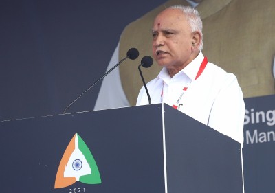 Top BJP leaders rally behind Yediyurappa, rule out any change