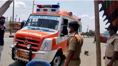 TN govt fixes charges for ambulances carrying Covid patients