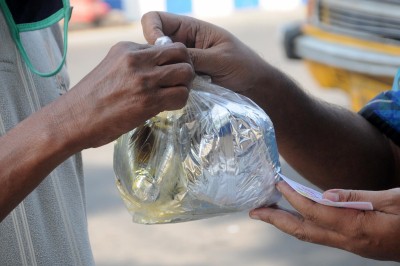 DMK to bear cost of free food offered by Amma canteens in Coimbatore