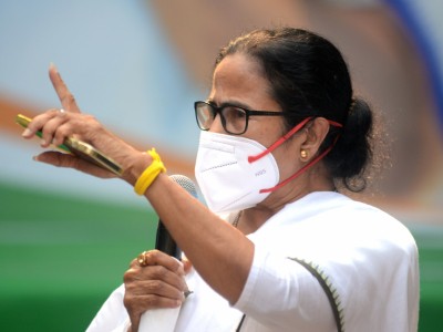 Mamata to meet Governor, stake claim to form govt