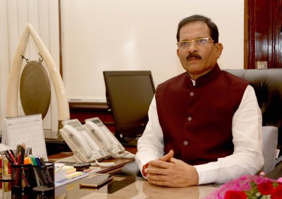 IAF planes ferry 323 oxygen concentrators to Goa: Shripad Naik