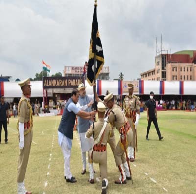 Home Minister presents President's Colour to Assam Police