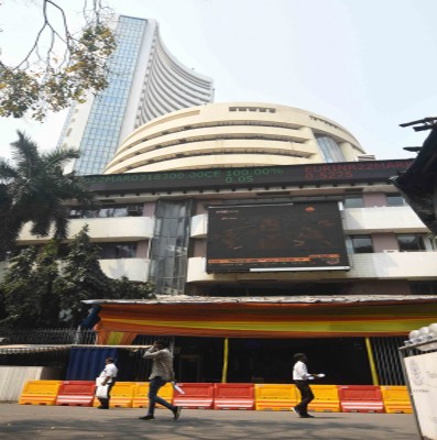 Equities close week in green, Sensex up 632 pts, Nifty IT top gainer