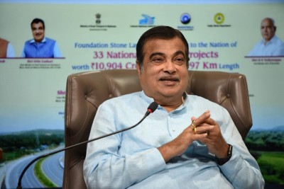 Gadkari slams excessive litigation by green activists in Goa