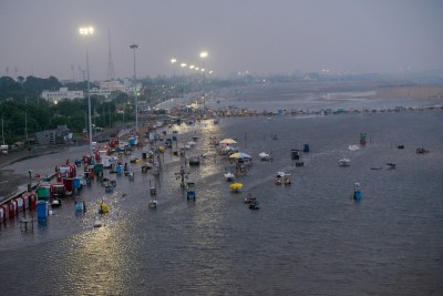 Waterlogging, power supply cut, threat of more rains in Chennai