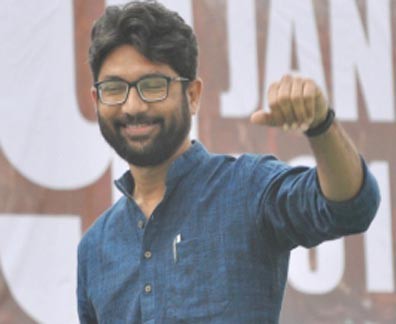 Jignesh Mevani enters temple in Kutch with Dalits