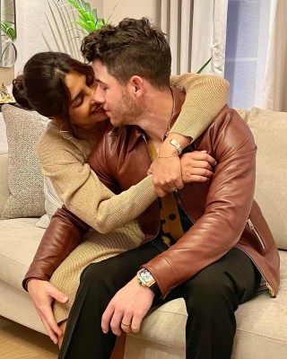 Priyanka Chopra to hubby Nick Jonas: I love you