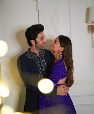 Alia Bhatt and Ranbir Kapoor make their relationship official