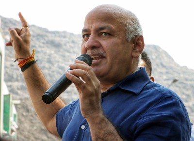 Sisodia wanted access to files of Delhi liquor deals, OSD's letter surfaces