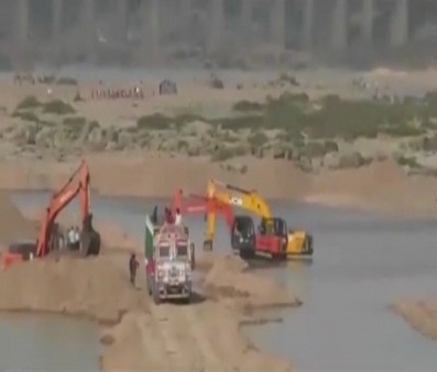 Only people with clean image to get sand mining tenders in Bihar