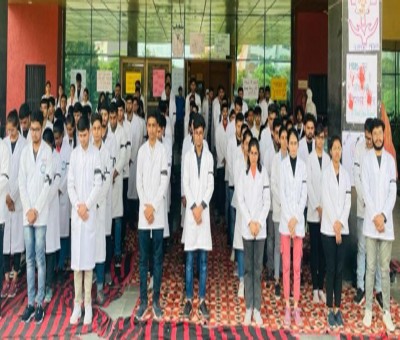 Doctors' association observes 'black day' against Haryana bond policy