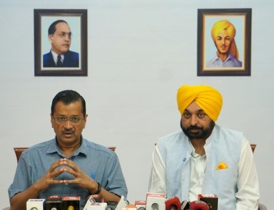 Kejriwal seeks Centre's leadership role to curb pollution