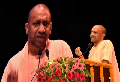 Yogi pays tributes to Mulayam in Sefai