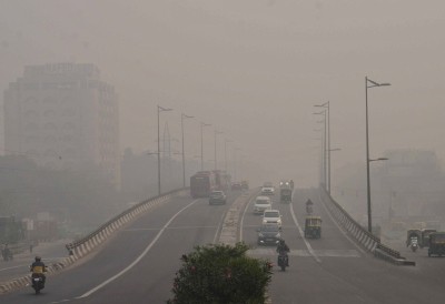 Delhi's air quality remains in 'very poor' category two days post Diwali