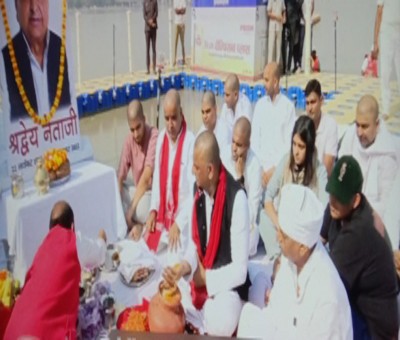 Mulayam's ashes immersed in Sangam