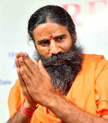 Ramdev alleges Bollywood stars take drugs