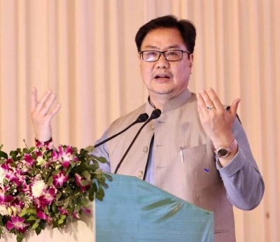 Cong slams Rijiju over his comments on Nehru