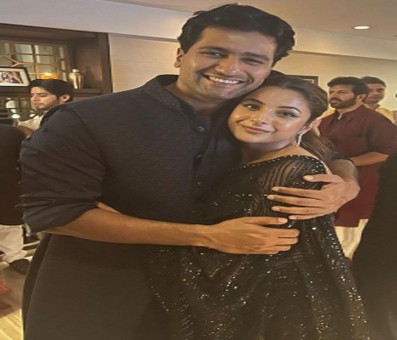 2 Punjabis in a frame: Shehnaaz poses with Vicky Kaushal