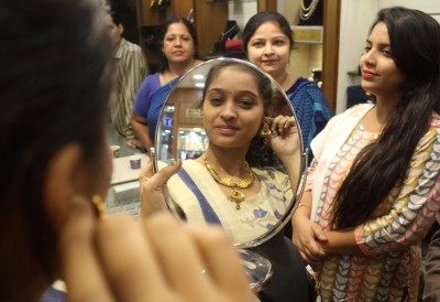 With two-day Dhanteras, Lucknow records 'substantial' growth in sales