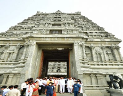 Two more Telangana lawmakers announce gold donation for Yadadri temple