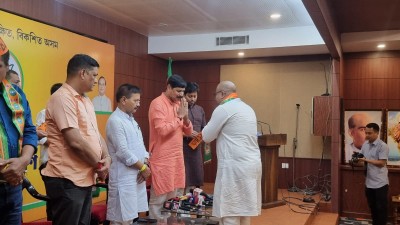 Several leaders of Assam opposition parties join BJP