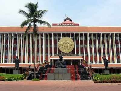 Kerala Assembly pays tributes to flood victims, postpones session