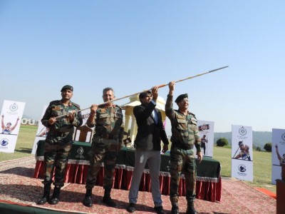 Javelin thrower Neeraj Chopra visits his army unit, makes a statement