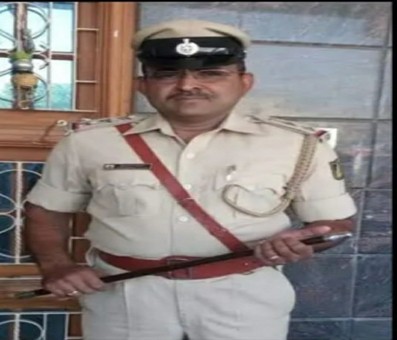 K'taka Inspector attacked by Ganja mafia in Maharashtra, airlifted to B'luru