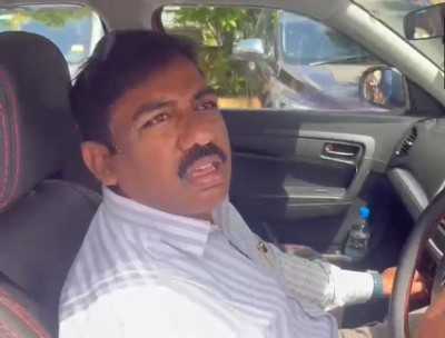 TRS leader's car vandalised after it blocked Amit Shah's convoy