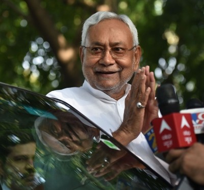 Nitish to 'contest' LS polls from UP, BJP says he stands no chance