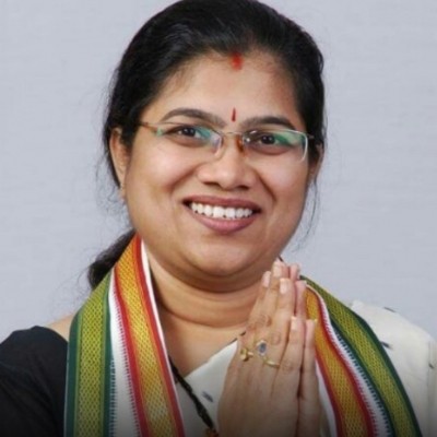 Palvai Sravanthi is Cong candidate for Munugode by-poll