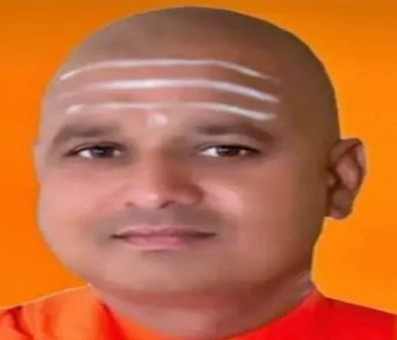 K'taka Lingayat seer commits suicide after his name comes up in audio clip