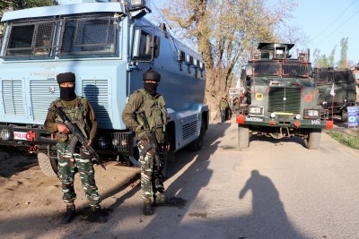 Gunfight breaks out at J&K's Shopian